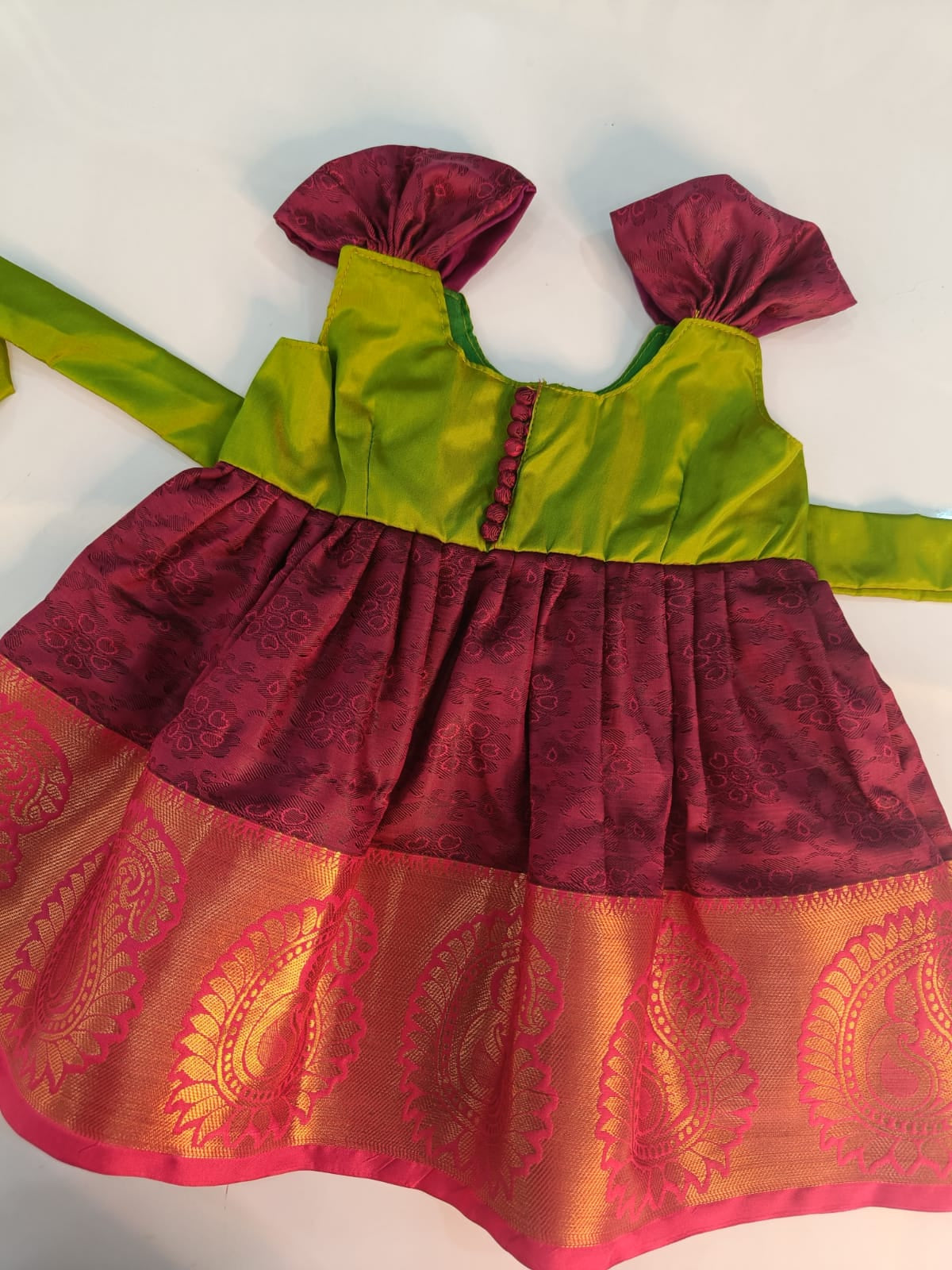 Mehandi Green & Rani Pink Border Frock